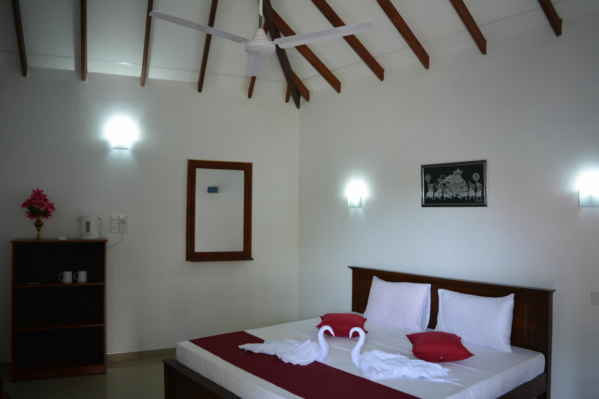Blue Whale Lagoon Resort Ahangama Exterior foto