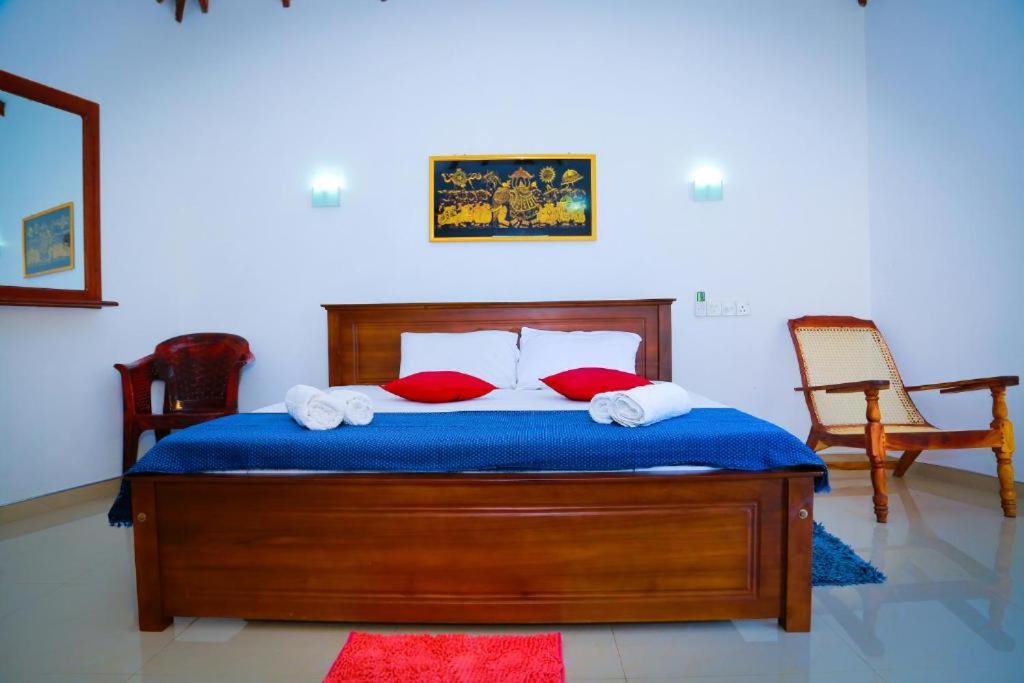 Blue Whale Lagoon Resort Ahangama Exterior foto