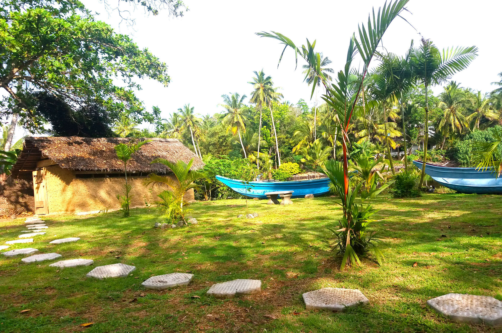 Blue Whale Lagoon Resort Ahangama Exterior foto